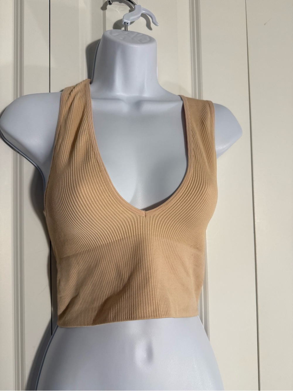 Urban Outfitters Ribbed V‑Neck Crop Tank Top in Tan